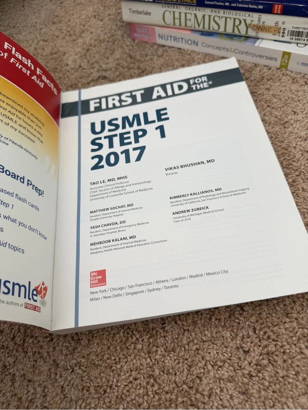 First Aid for the USMLE Step 1 2017 Review Book - Red/Blue/Yellow